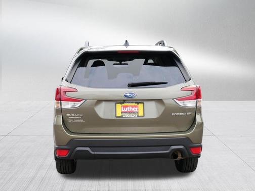 Autumn Green Metallic 2024 Subaru Forester Premium