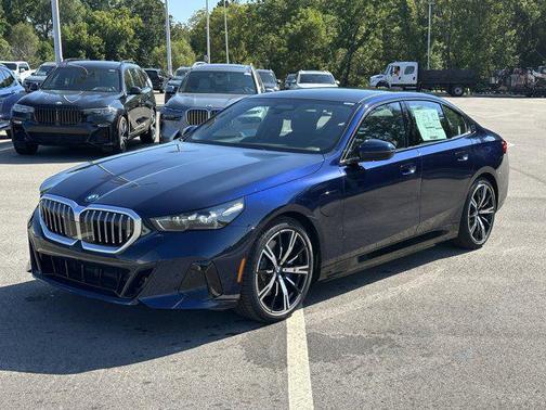 2026 BMW 550e 550e xDrive