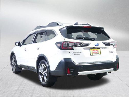 2022 Subaru Outback Touring XT