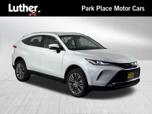 Wind Chill Pearl 2024 Toyota Venza XLE