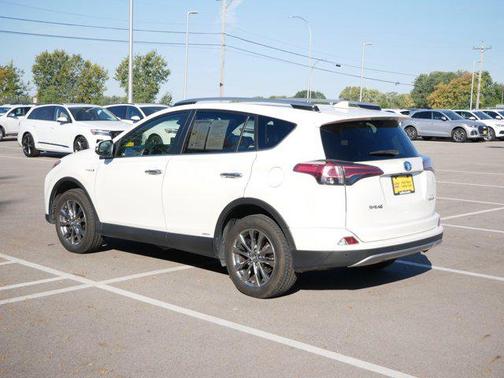 2018 Toyota RAV4 Hybrid SE