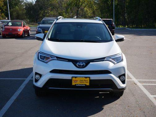 2018 Toyota RAV4 Hybrid SE
