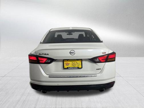 Pearl White Tricoat 2023 Nissan Altima SR Intelligent AWD