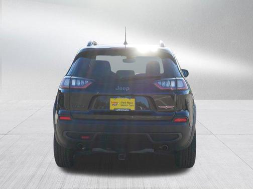 2022 Jeep Cherokee Trailhawk