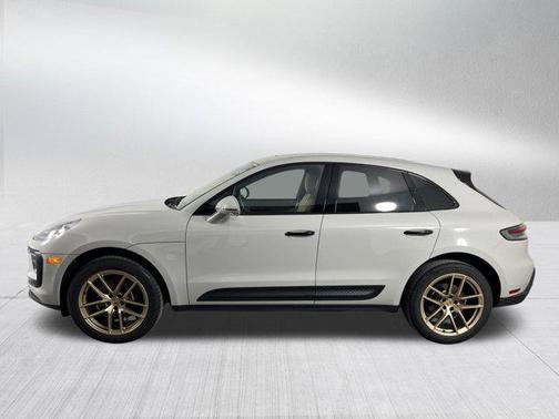 2023 Porsche Macan AWD