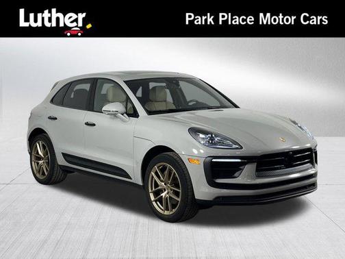 2023 Porsche Macan AWD