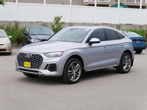 2022 Audi Q5 45 S line Premium Plus