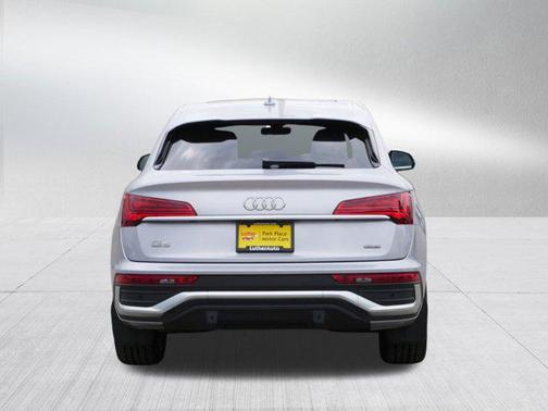 2022 Audi Q5 45 S line Premium Plus