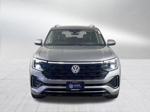 Silver Mist Metallic 2024 Volkswagen Atlas 2.0T SEL Premium R-Line 4MOTION