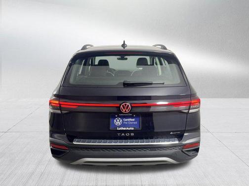 Deep Black Pearl 2025 Volkswagen Taos 1.5T S