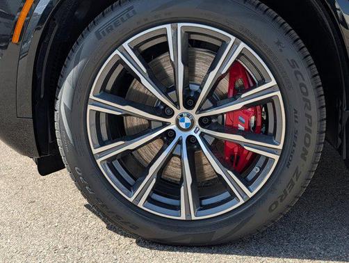 Black Sapphire Metallic 2026 BMW X5 PHEV xDrive50e