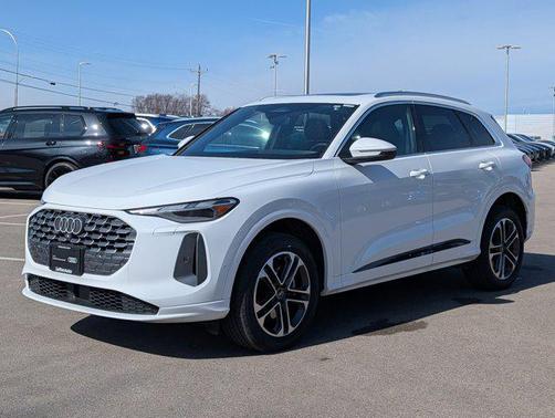 2025 Audi Q5 Premium TFSI quattro S tronic