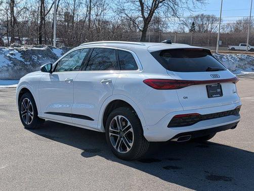 2025 Audi Q5 Premium TFSI quattro S tronic