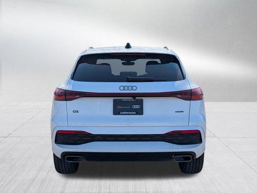 2025 Audi Q5 Premium TFSI quattro S tronic