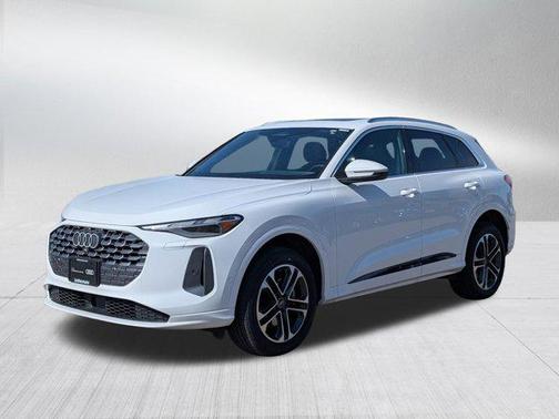 2025 Audi Q5 Premium TFSI quattro S tronic