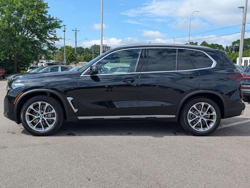 Black Sapphire Metallic 2026 BMW X5 PHEV xDrive50e