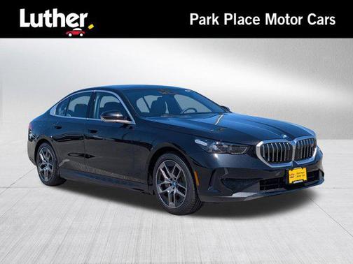 Black Sapphire Metallic 2024 BMW i5 eDrive40