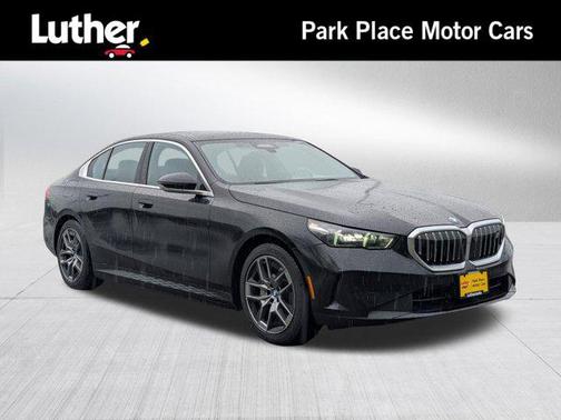 Black Sapphire Metallic 2024 BMW i5 eDrive40