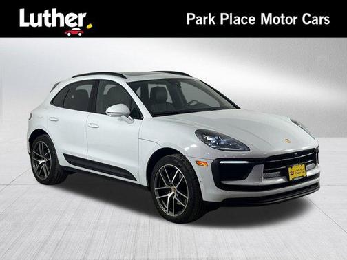 2022 Porsche Macan AWD