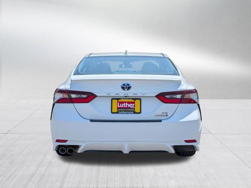 White 2022 Toyota Camry SE