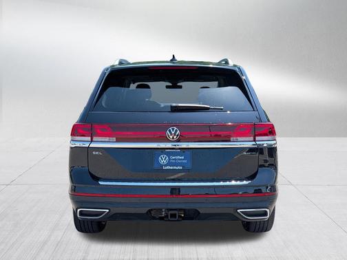 Deep Black Pearl 2024 Volkswagen Atlas 2.0T SEL