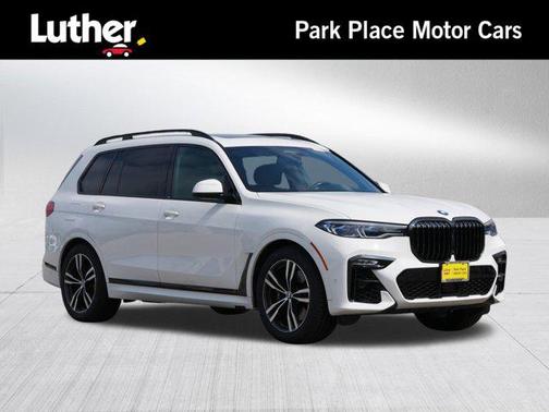 2021 BMW X7 M50i