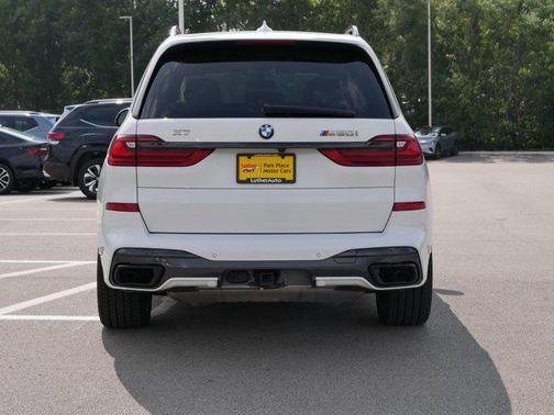2021 BMW X7 M50i