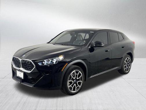Jet Black 2025 BMW X2 xDrive28i