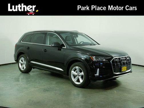2024 Audi Q7 45 Premium Plus