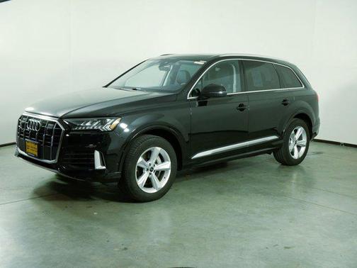 2024 Audi Q7 45 Premium Plus