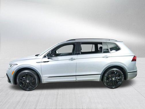 2022 Volkswagen Tiguan 2.0T SE R-Line Black 4MOTION