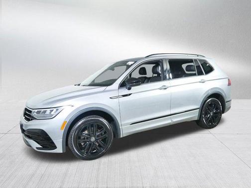 2022 Volkswagen Tiguan 2.0T SE R-Line Black 4MOTION