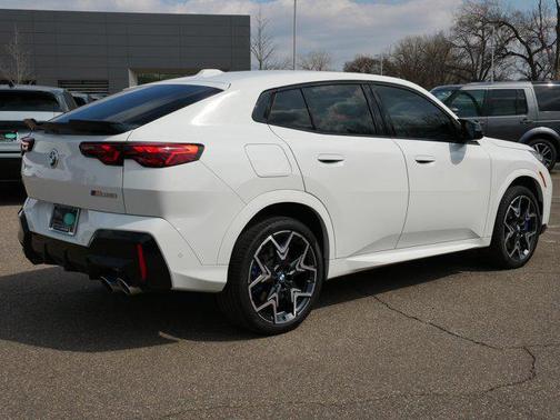 2024 BMW X2 M35i