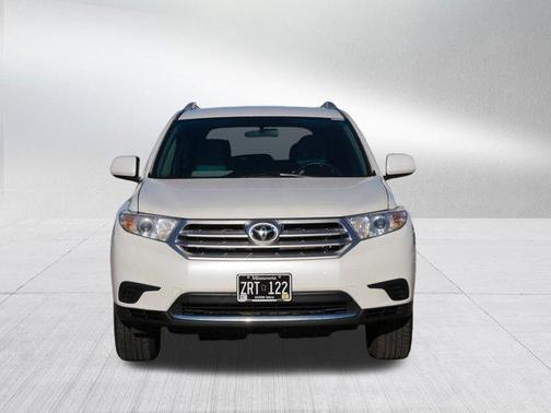 2011 Toyota Highlander SE