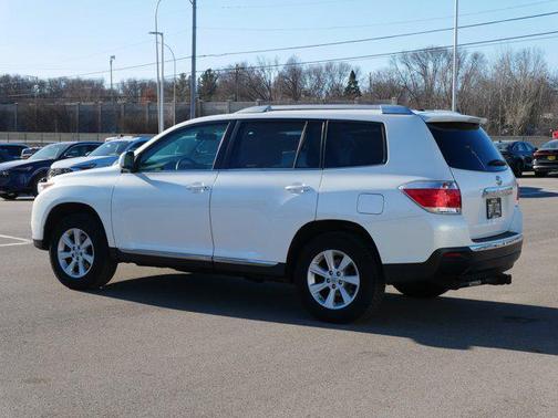 2011 Toyota Highlander SE