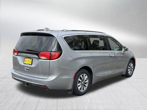 2020 Chrysler Pacifica Touring-L Plus