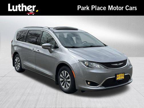 2020 Chrysler Pacifica Touring-L Plus