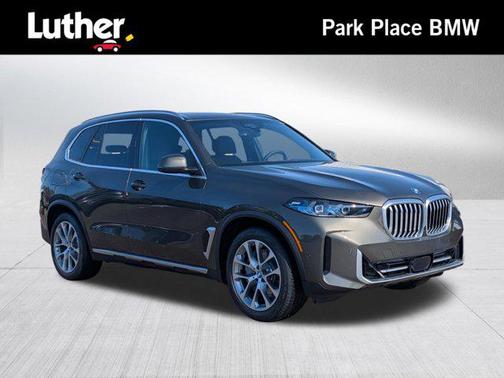 Manhattan Green Metallic 2026 BMW X5 PHEV xDrive50e