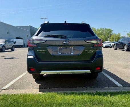 2023 Subaru Outback Touring