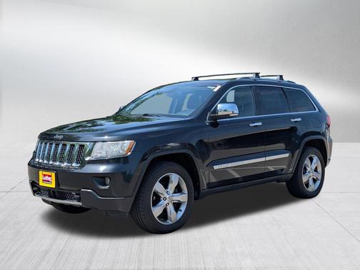 Brilliant Black Crystal Pearl 2012 Jeep Grand Cherokee Overland