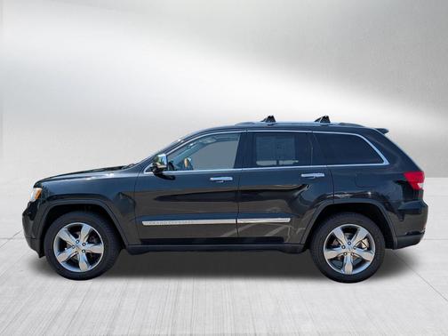 Brilliant Black Crystal Pearl 2012 Jeep Grand Cherokee Overland