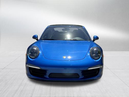 Sapphire Blue Metallic 2014 Porsche 911 Carrera 4S