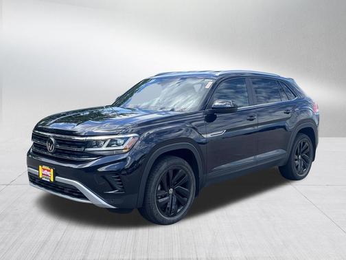 Deep Black Pearl 2023 Volkswagen Atlas Cross Sport 3.6L V6 SE w/Technology