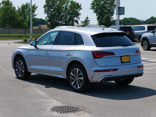 2022 Audi Q5 45 S line Premium Plus