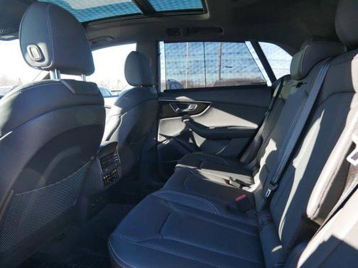 2025 Audi Q8 55 Prestige