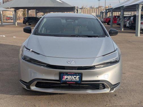 2024 Toyota Prius Prime SE