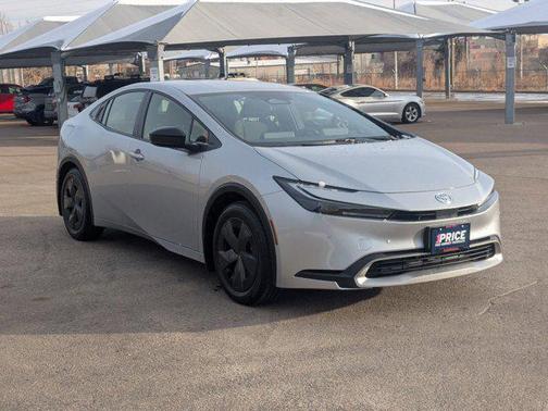 2024 Toyota Prius Prime SE