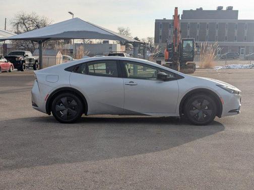 2024 Toyota Prius Prime SE