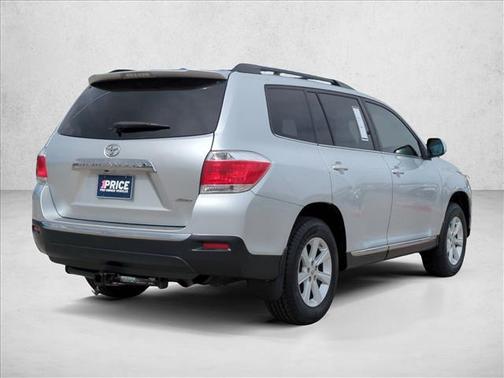 2011 Toyota Highlander SE