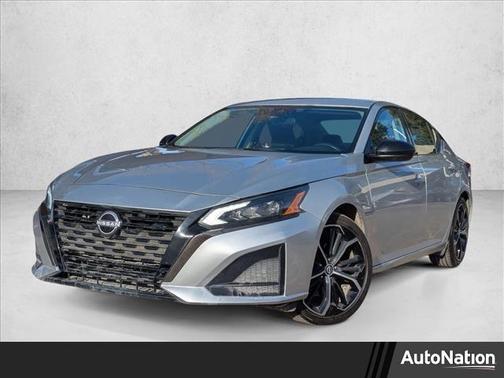 2023 Nissan Altima SR FWD
